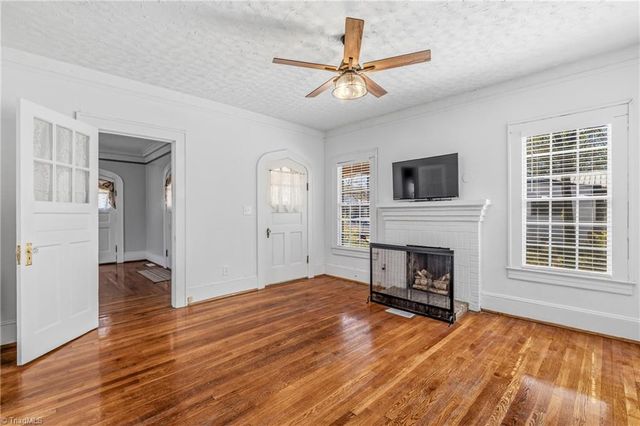 208 Cox Avenue, Thomasville, NC 27360