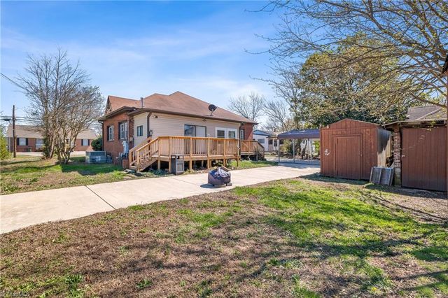 208 Cox Avenue, Thomasville, NC 27360