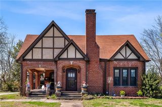 208 Cox Avenue, Thomasville, NC 27360