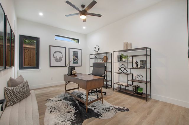 2306 Hondo, Dallas, TX 75219