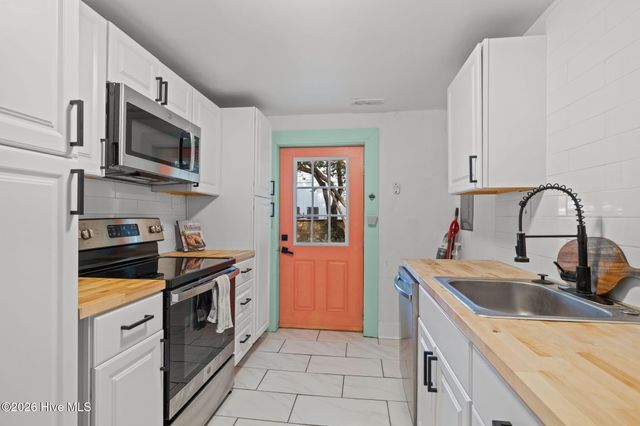 5713 Emerald Drive, Emerald Isle, NC 28594