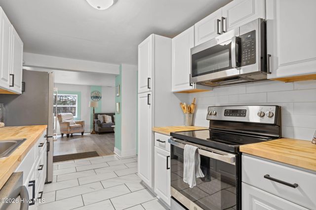 5713 Emerald Drive, Emerald Isle, NC 28594