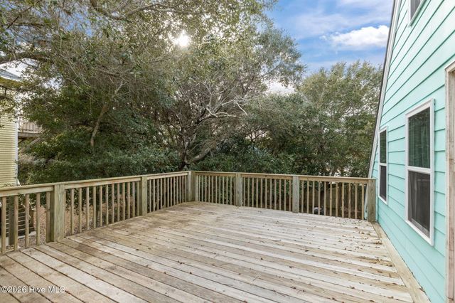 5713 Emerald Drive, Emerald Isle, NC 28594