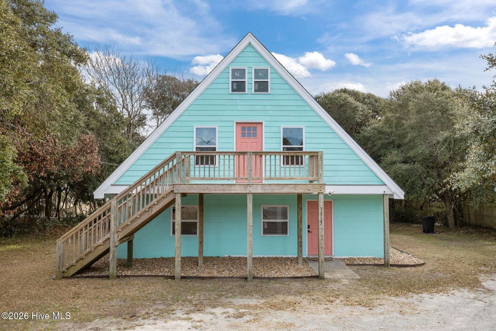 5713 Emerald Drive, Emerald Isle, NC 28594