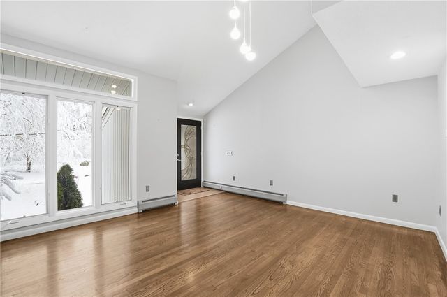 6 Cross Street, Seekonk, MA 02769