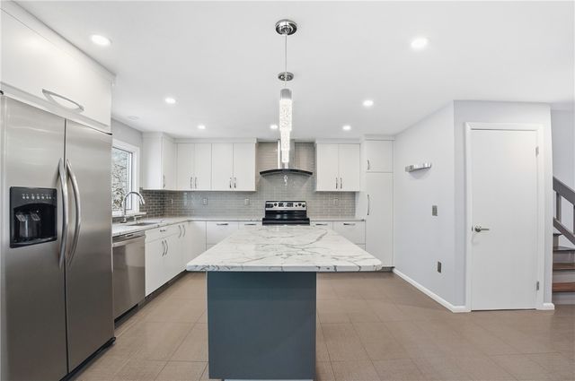 6 Cross Street, Seekonk, MA 02769