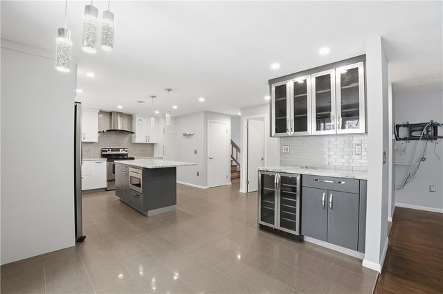 6 Cross Street, Seekonk, MA 02769