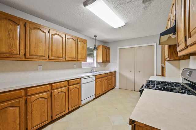 805 Mulkey Lane, Denton, TX 76209
