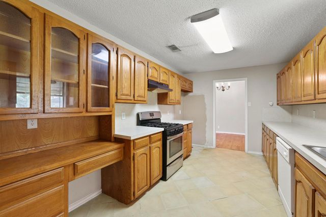 805 Mulkey Lane, Denton, TX 76209