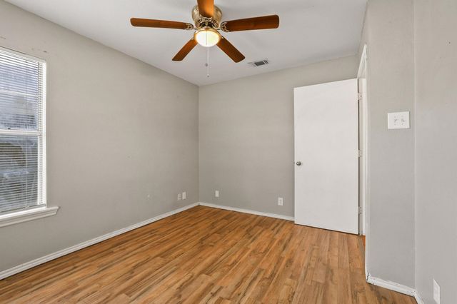 805 Mulkey Lane, Denton, TX 76209