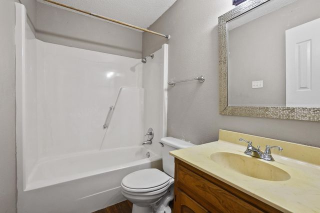 805 Mulkey Lane, Denton, TX 76209