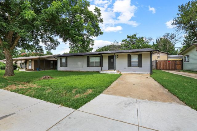 805 Mulkey Lane, Denton, TX 76209