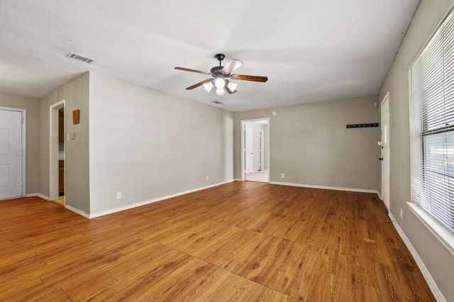 805 Mulkey Lane, Denton, TX 76209