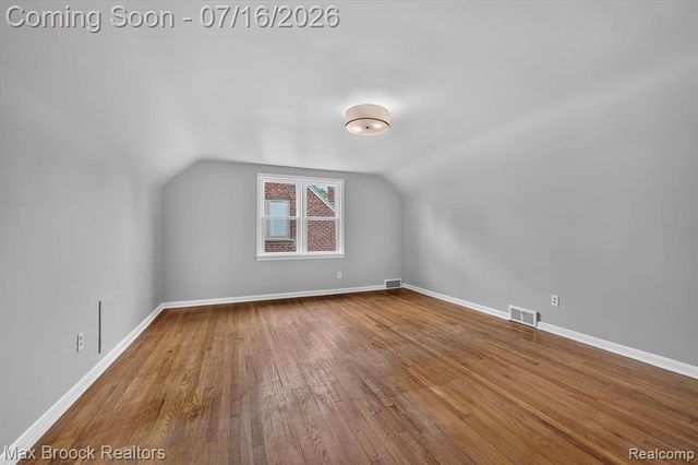 2249 Benjamin Avenue, Royal Oak, MI 48073