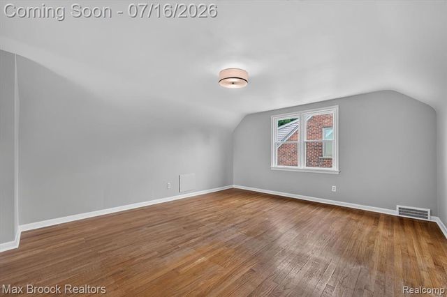 2249 Benjamin Avenue, Royal Oak, MI 48073