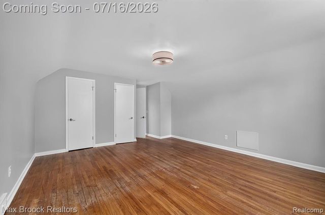 2249 Benjamin Avenue, Royal Oak, MI 48073