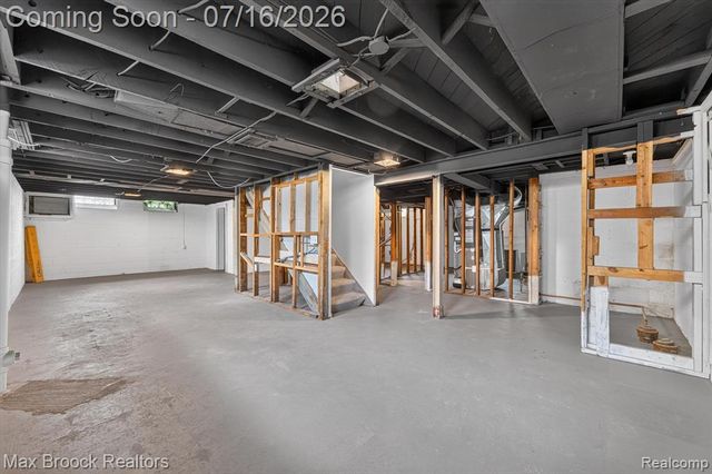 2249 Benjamin Avenue, Royal Oak, MI 48073