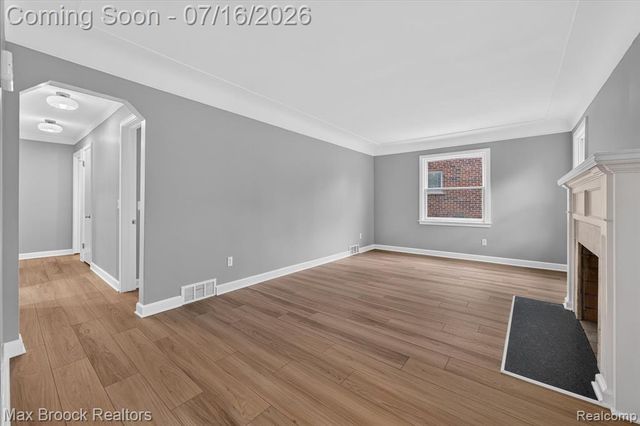2249 Benjamin Avenue, Royal Oak, MI 48073