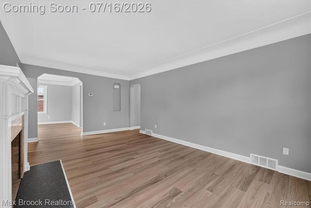 2249 Benjamin Avenue, Royal Oak, MI 48073
