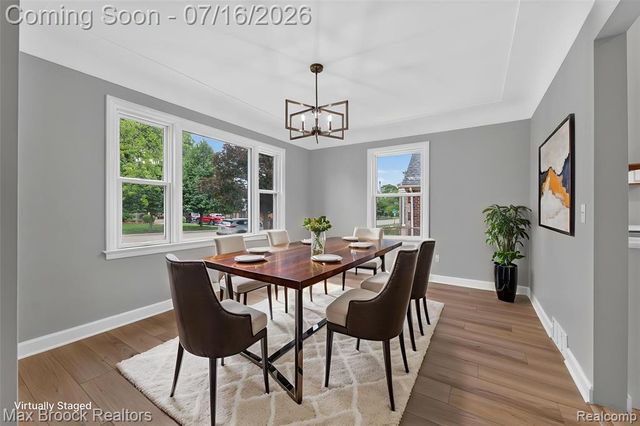 2249 Benjamin Avenue, Royal Oak, MI 48073