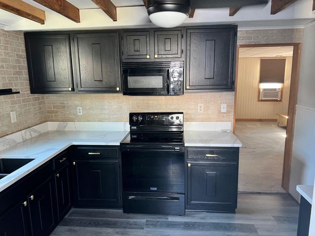 1303 Elmwood Avenue, Columbus, OH 43212