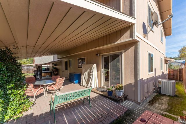 1338 Laurel Ave, Ukiah, CA 95482