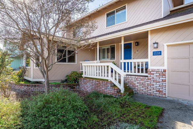 1338 Laurel Ave, Ukiah, CA 95482