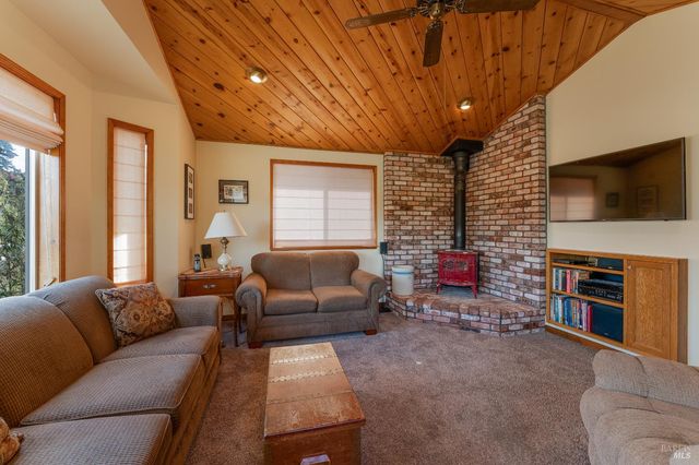 1338 Laurel Ave, Ukiah, CA 95482