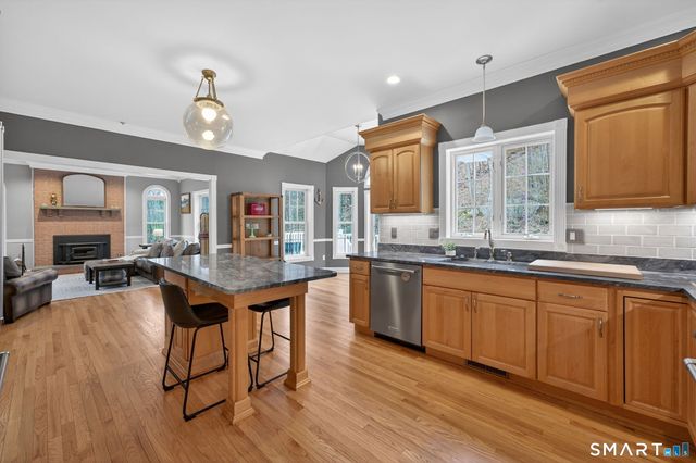 29 Boulder Ridge, Southington, CT 06489