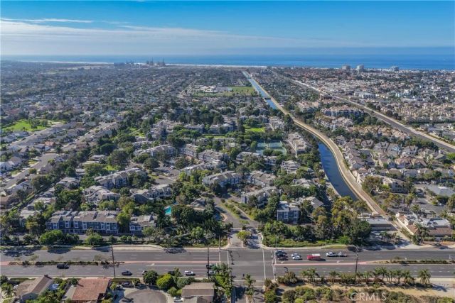 20331 Bluffside 307, Huntington Beach, CA 92646