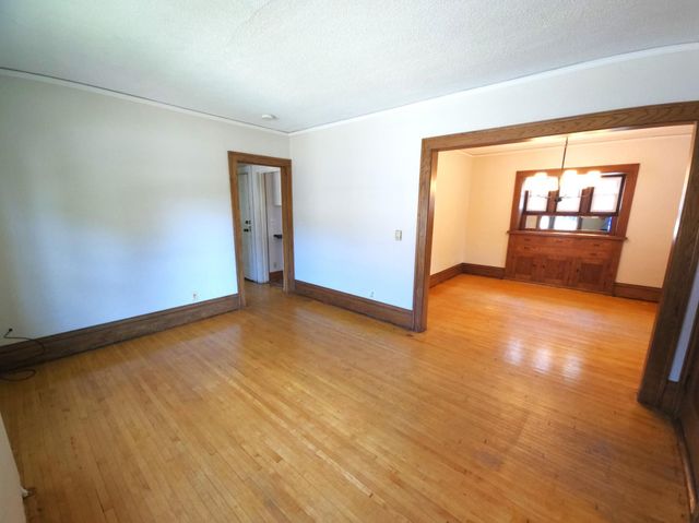 920 20th Avenue SE, Minneapolis, MN 55414