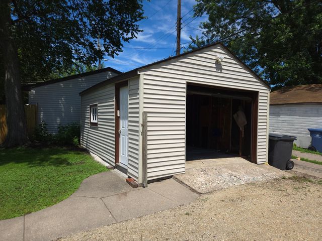920 20th Avenue SE, Minneapolis, MN 55414