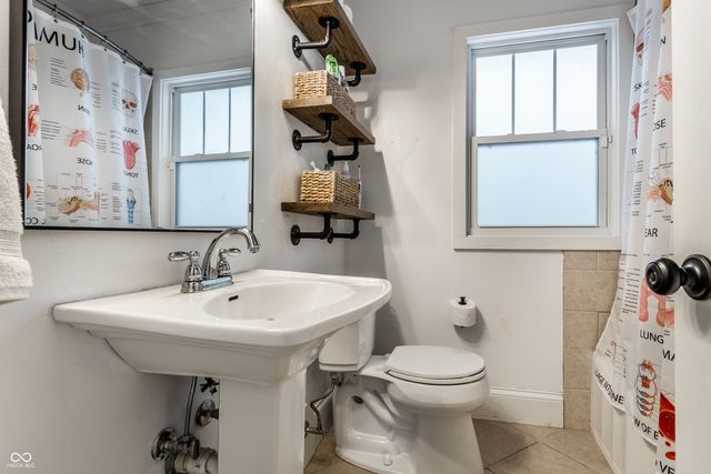 4718 Winthrop Avenue, Indianapolis, IN 46205