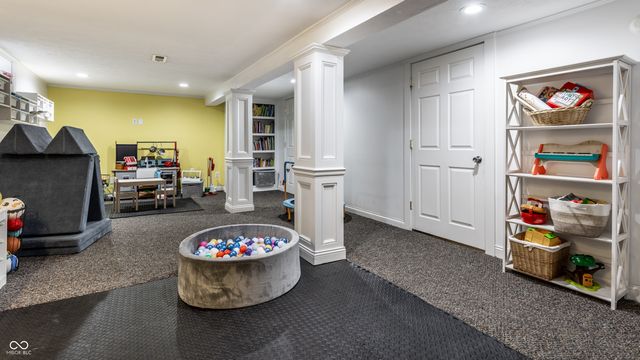 4718 Winthrop Avenue, Indianapolis, IN 46205