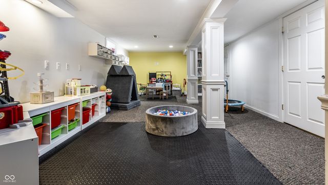 4718 Winthrop Avenue, Indianapolis, IN 46205