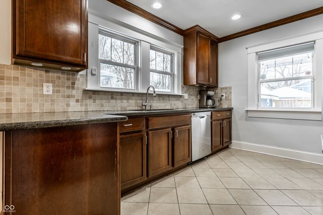 4718 Winthrop Avenue, Indianapolis, IN 46205