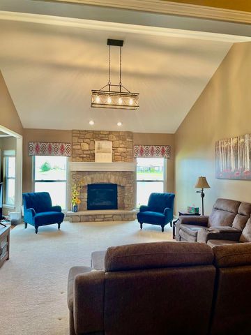 1150 Bailey Road, Sycamore, IL 60178