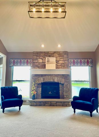 1150 Bailey Road, Sycamore, IL 60178