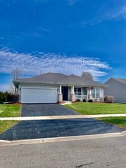 1150 Bailey Road, Sycamore, IL 60178