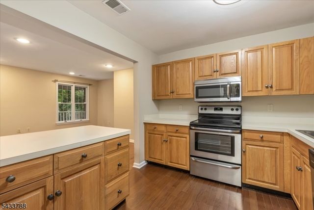 347 Potomac Drive, Bernards Twp., NJ 07920