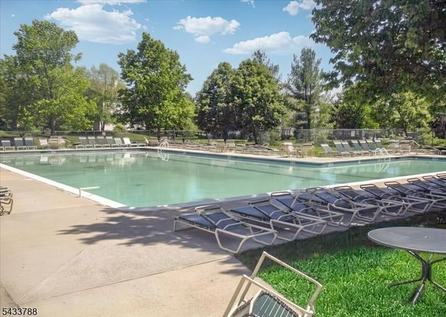 347 Potomac Drive, Bernards Twp., NJ 07920
