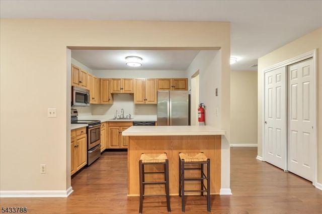 347 Potomac Drive, Bernards Twp., NJ 07920