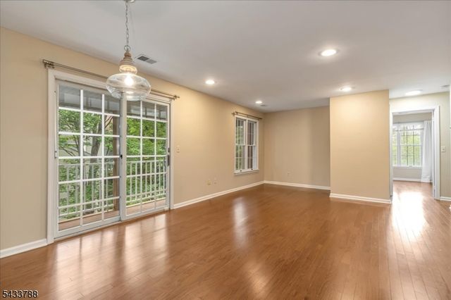347 Potomac Drive, Bernards Twp., NJ 07920