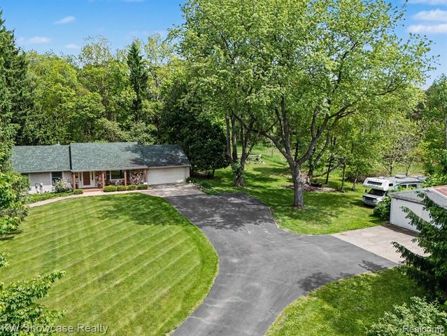 3609 Broadview Lane, Highland, MI 48357