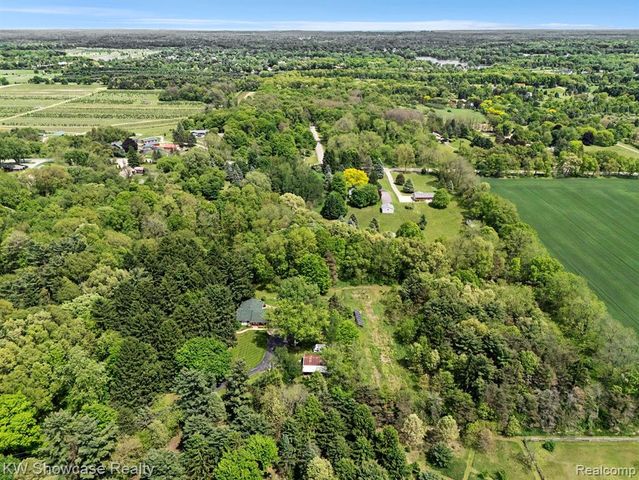 3609 Broadview Lane, Highland, MI 48357