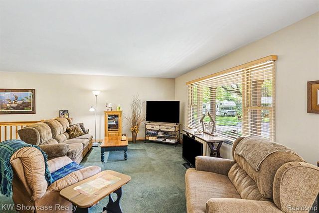 3609 Broadview Lane, Highland, MI 48357