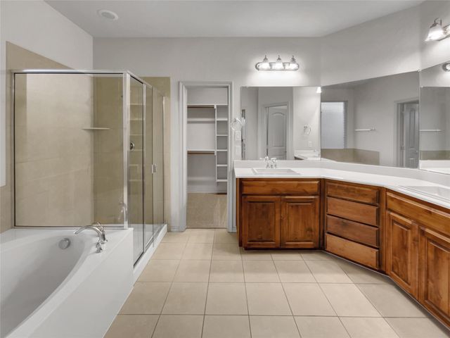 1005 Rio Vista Drive, Desoto, TX 75115