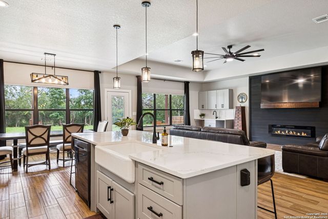 177 E Short Meadow Dr, Lytle, TX 78052