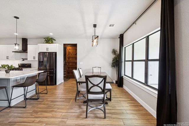 177 E Short Meadow Dr, Lytle, TX 78052