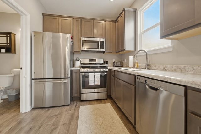 1074 E 114th Avenue, Crown Point, IN 46307